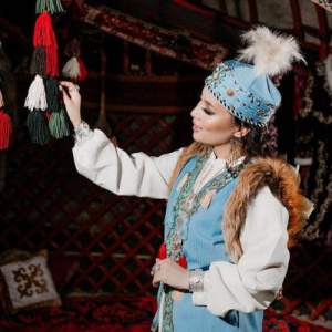 Песня Жұпар Садақбаева – Қыз ғұмыр…