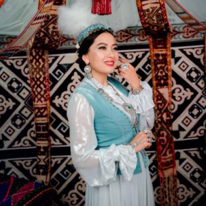 Песня Қарлығаш Оразбек – Қарлығашым