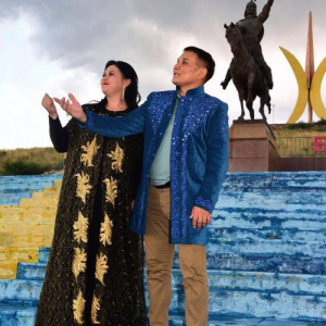 Песня Нүрпейісова Мақпал, Бақытбек Масалиев – Күтумен жүрмін бір хабар
